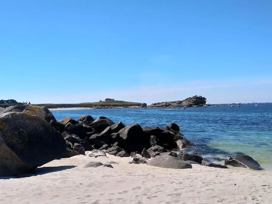 Gite Kerbourc'H Charmant Et Confortable, Mer Et Plages A 3Km, Ploudalmézeau 0*,